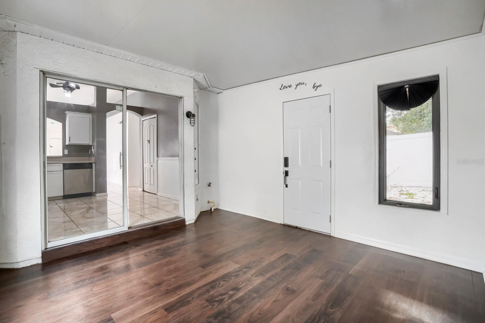 701 Periwinkle Pointe, Seffner, FL 33584