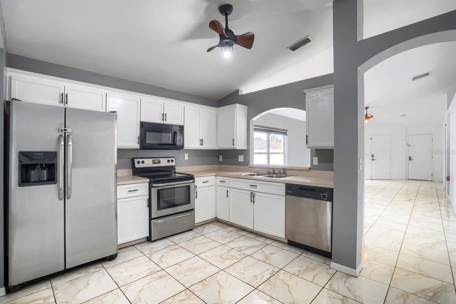 701 Periwinkle Pointe, Seffner, FL 33584