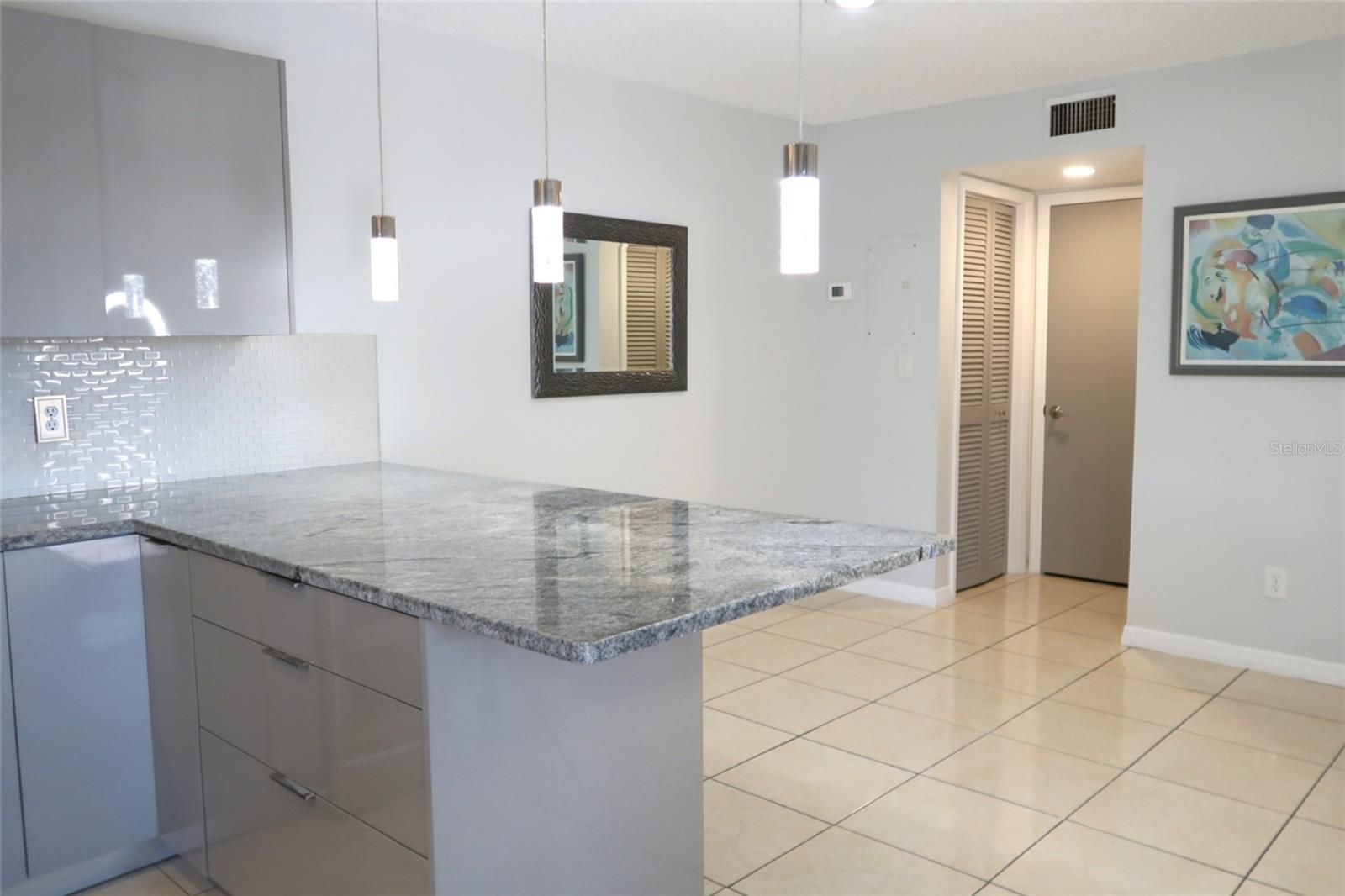 15202 Pond Woods Unit 9, Tampa, FL 33618