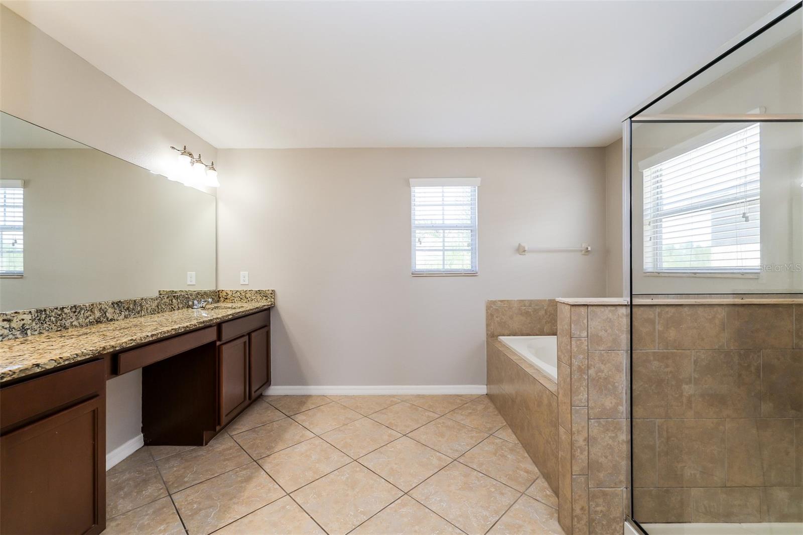 2322 Dovesong Trace, Ruskin, FL 33570