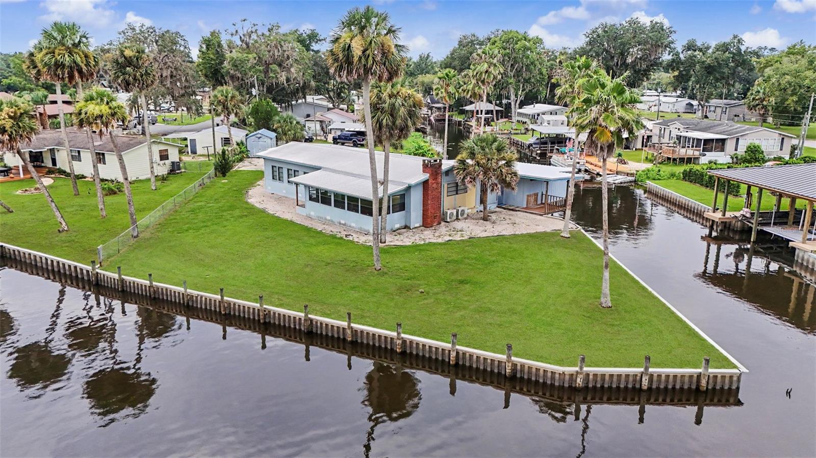 56440 Water Oak, Astor, FL 32102