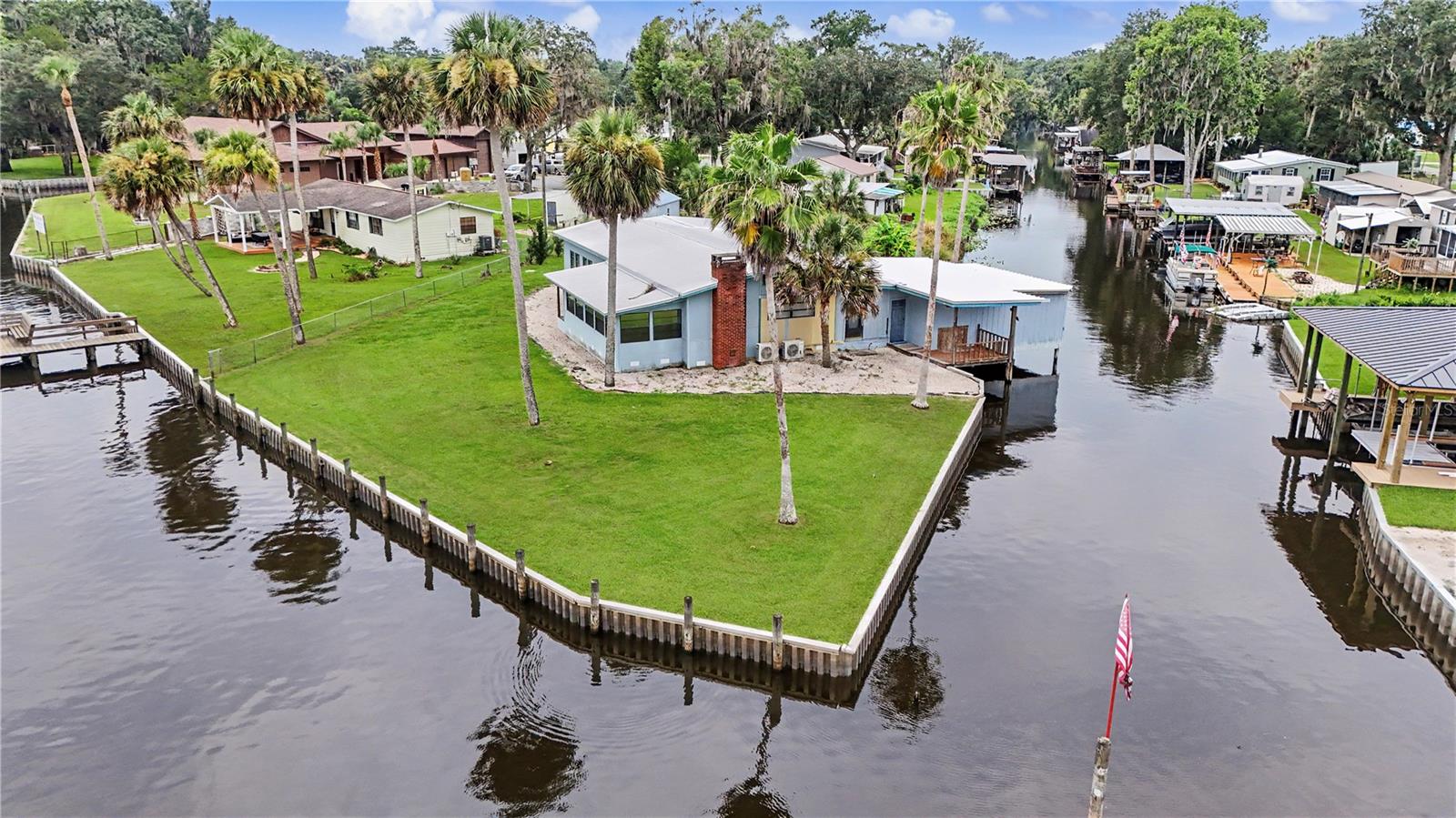 56440 Water Oak, Astor, FL 32102