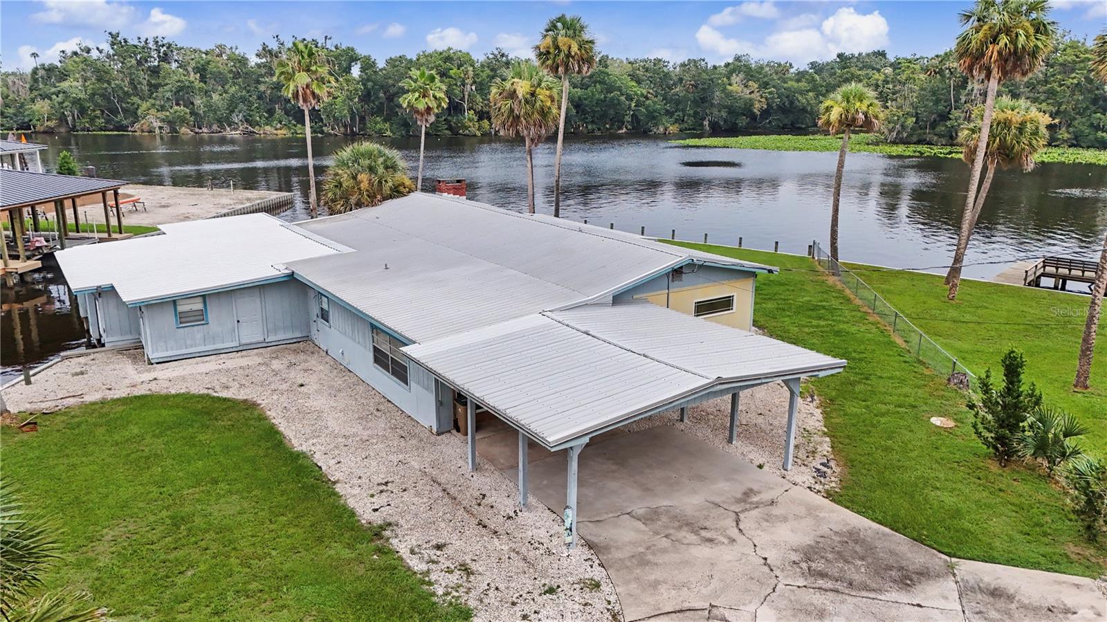 56440 Water Oak, Astor, FL 32102