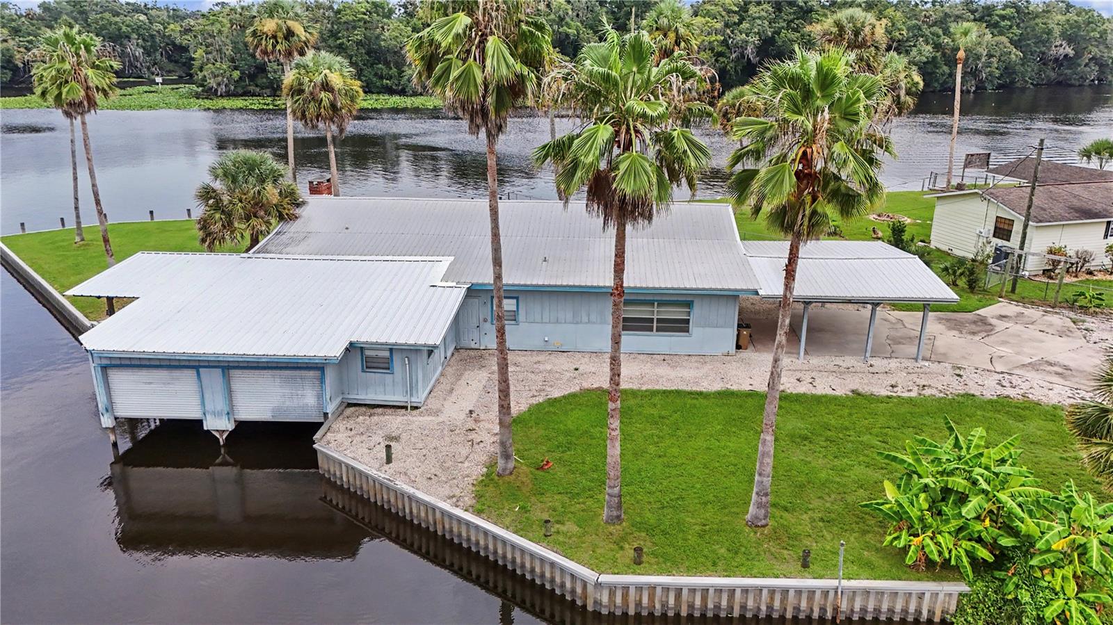 56440 Water Oak, Astor, FL 32102