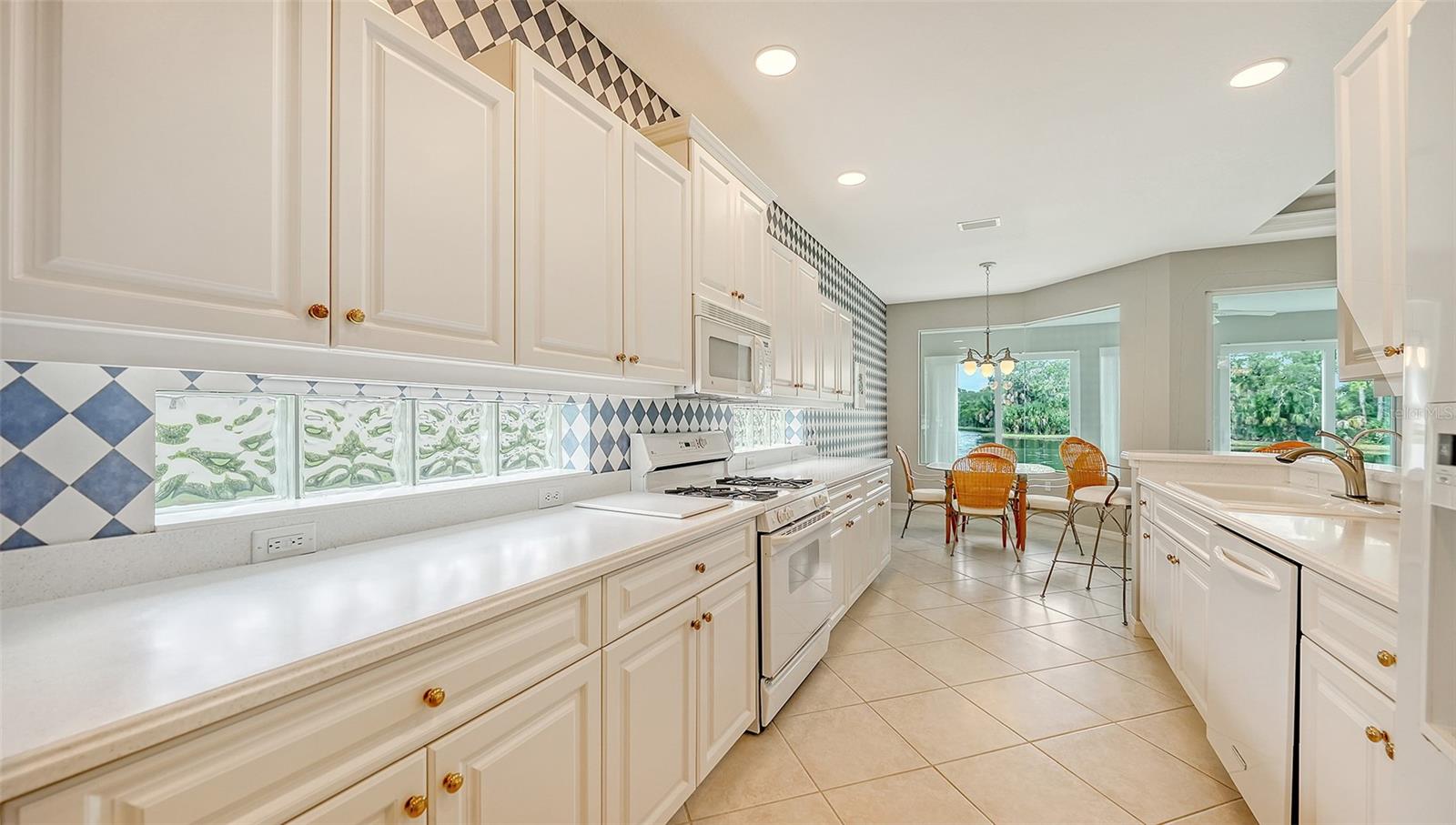 8224 Nice, Sarasota, FL 34238