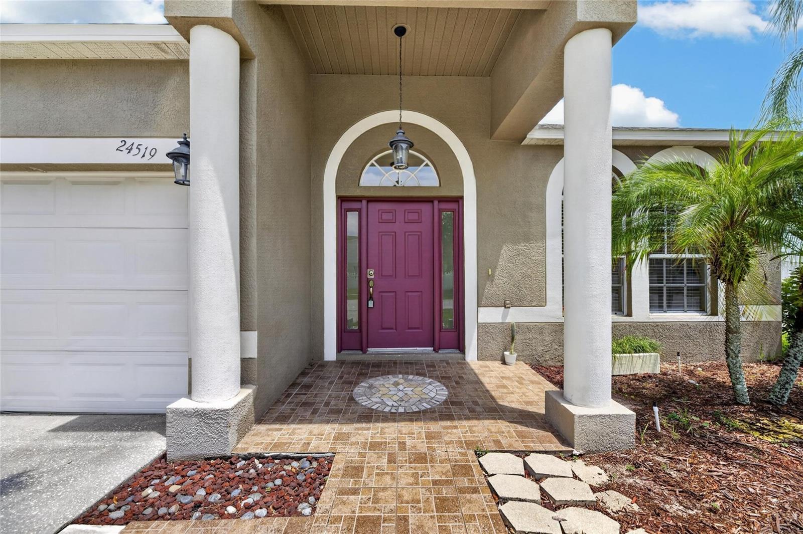 24519 Breezy Oak, Lutz, FL 33559