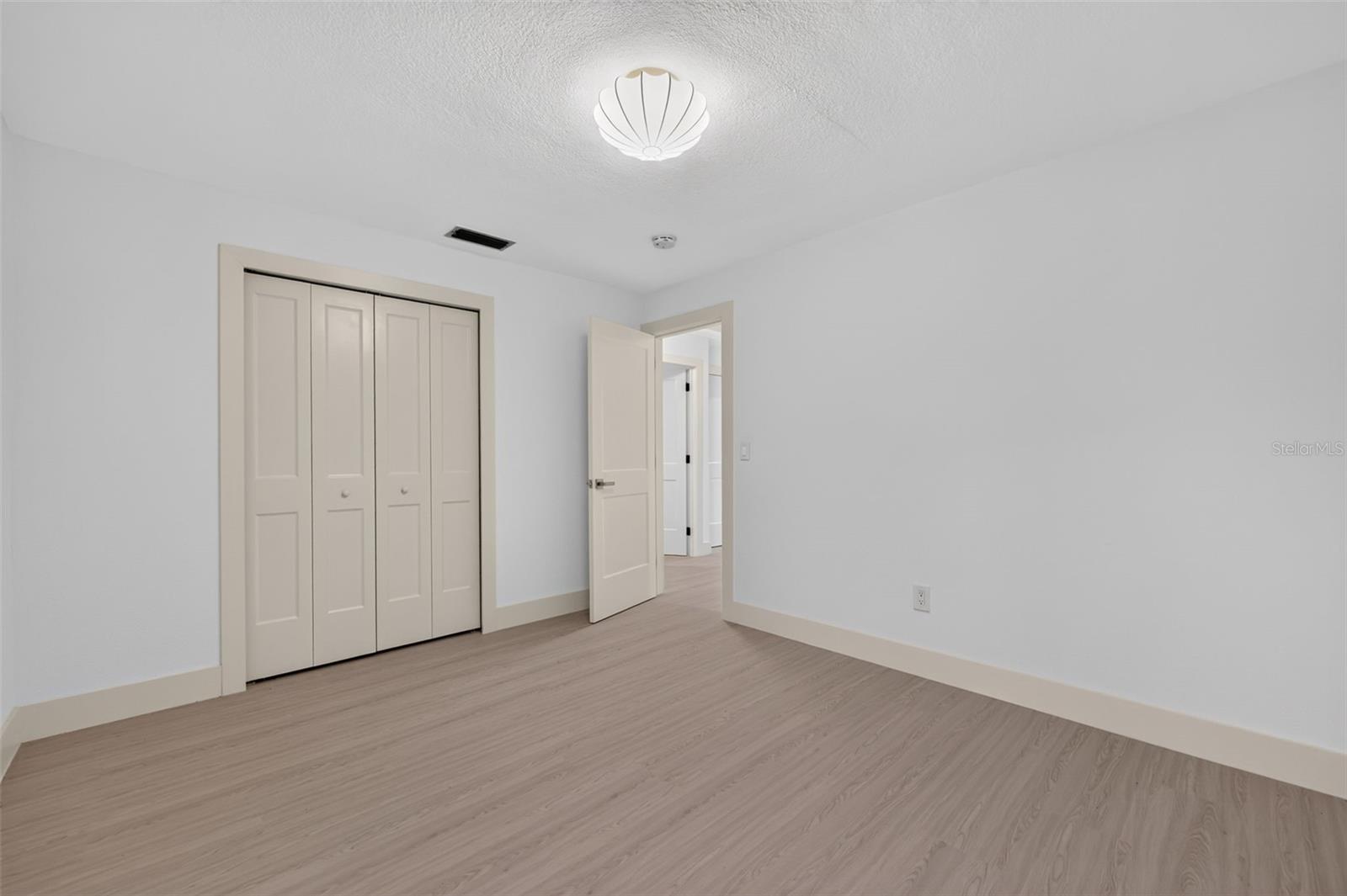 870 Narcissus, Clearwater Beach, FL 33767