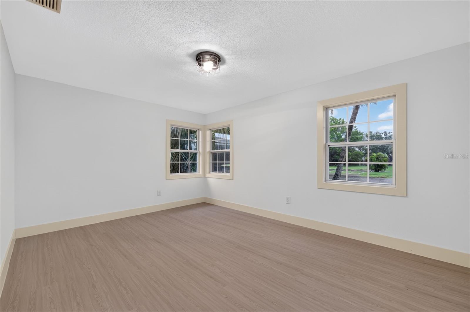 870 Narcissus, Clearwater Beach, FL 33767