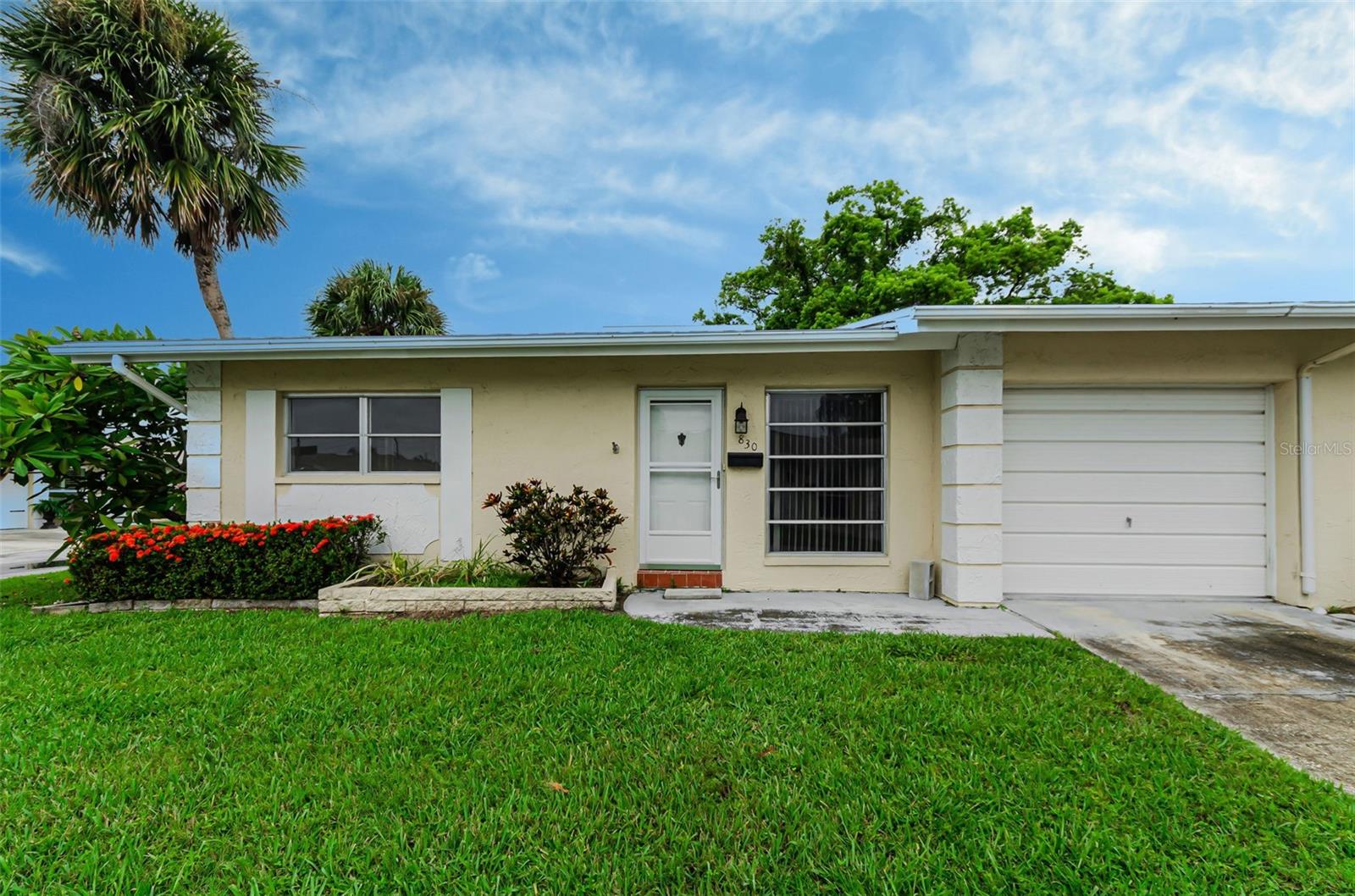 830 Cambridge, Dunedin, FL 34698