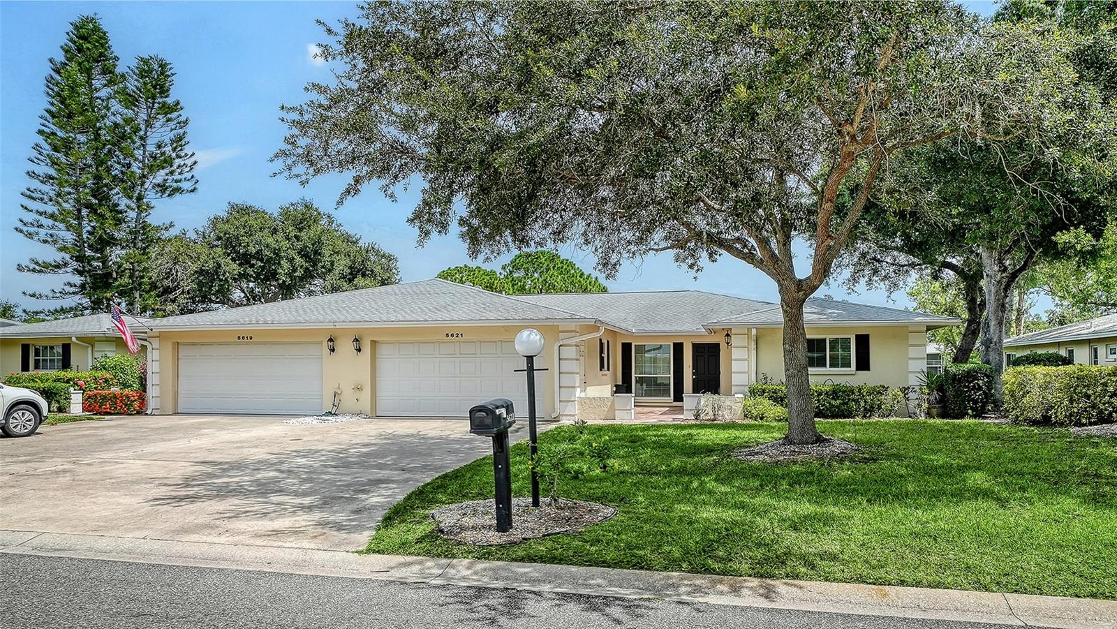 5621 Palm Aire, Sarasota, FL 34243
