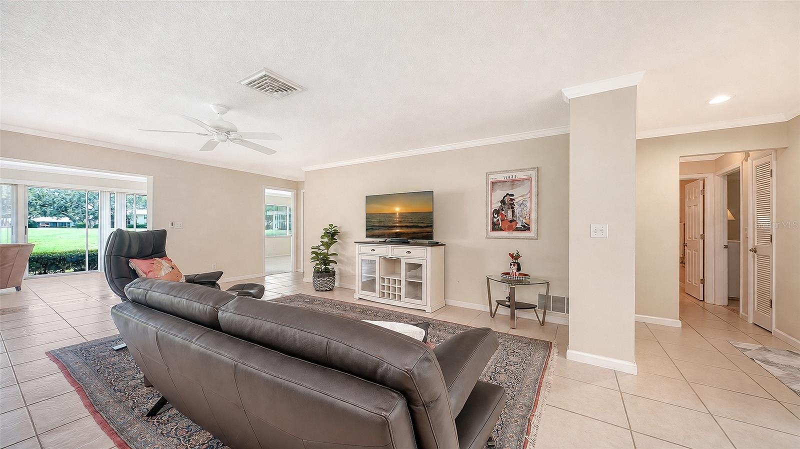 5621 Palm Aire, Sarasota, FL 34243