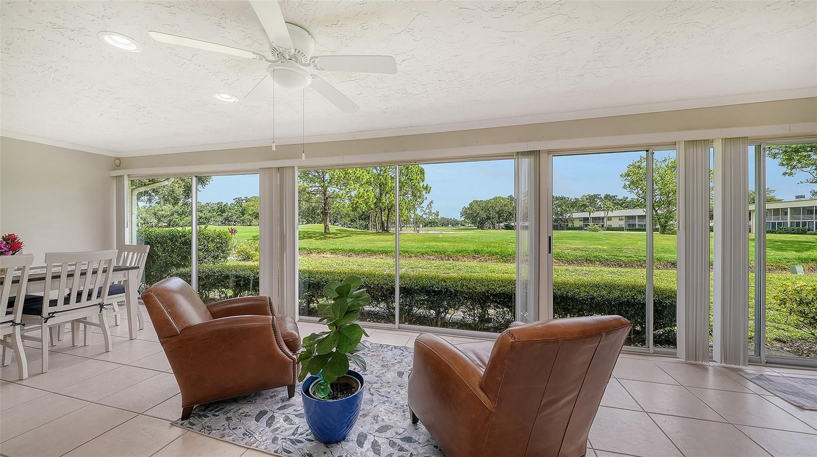 5621 Palm Aire, Sarasota, FL 34243