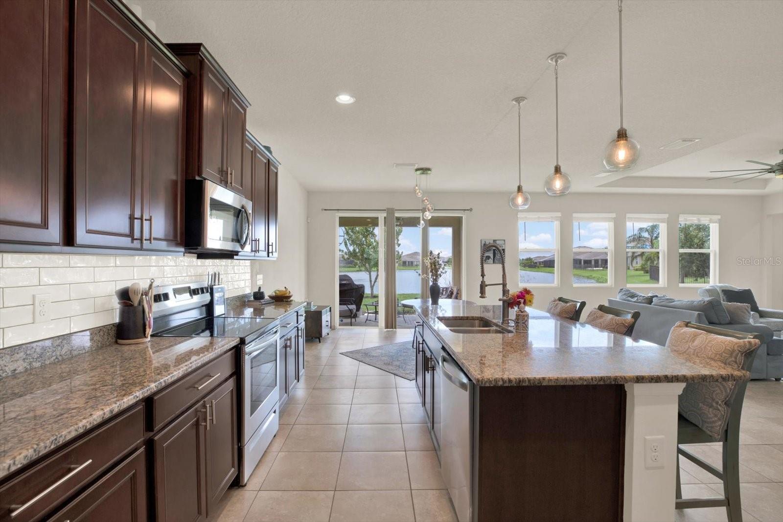 6723 Devesta, Palmetto, FL 34221