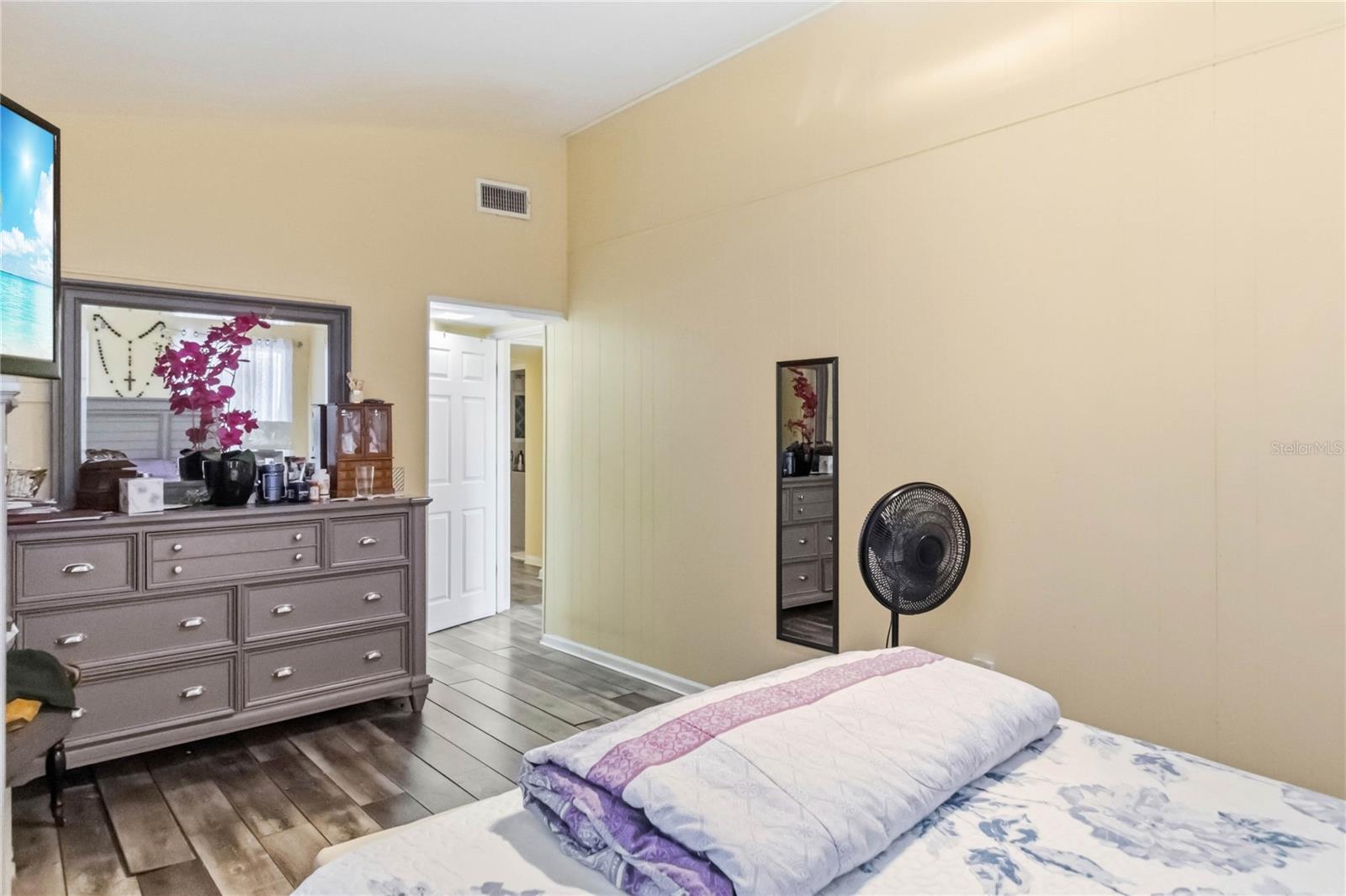 841 Wooden, Orlando, FL 32805