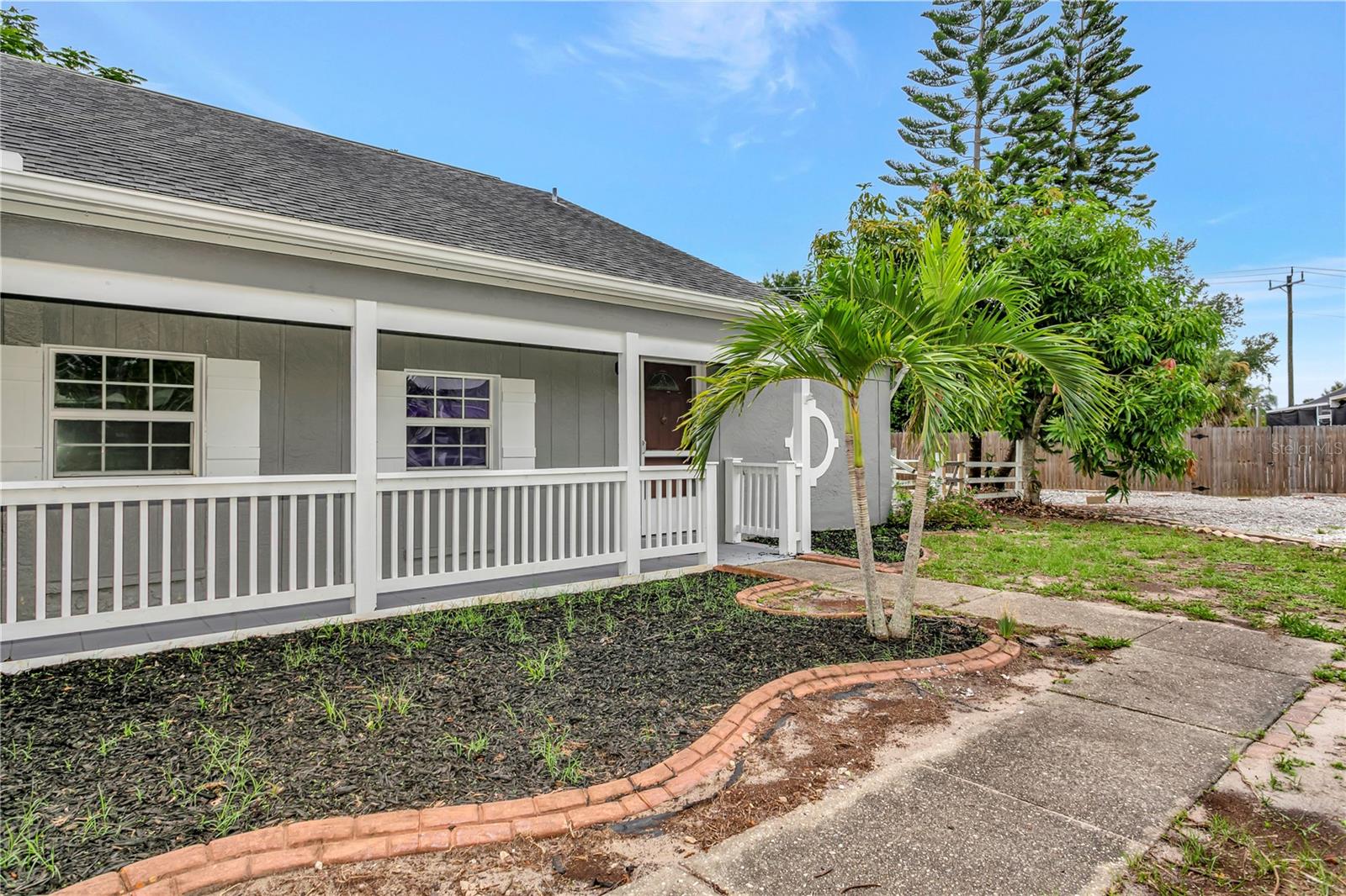 5680 25th Street, Bradenton, FL 34203