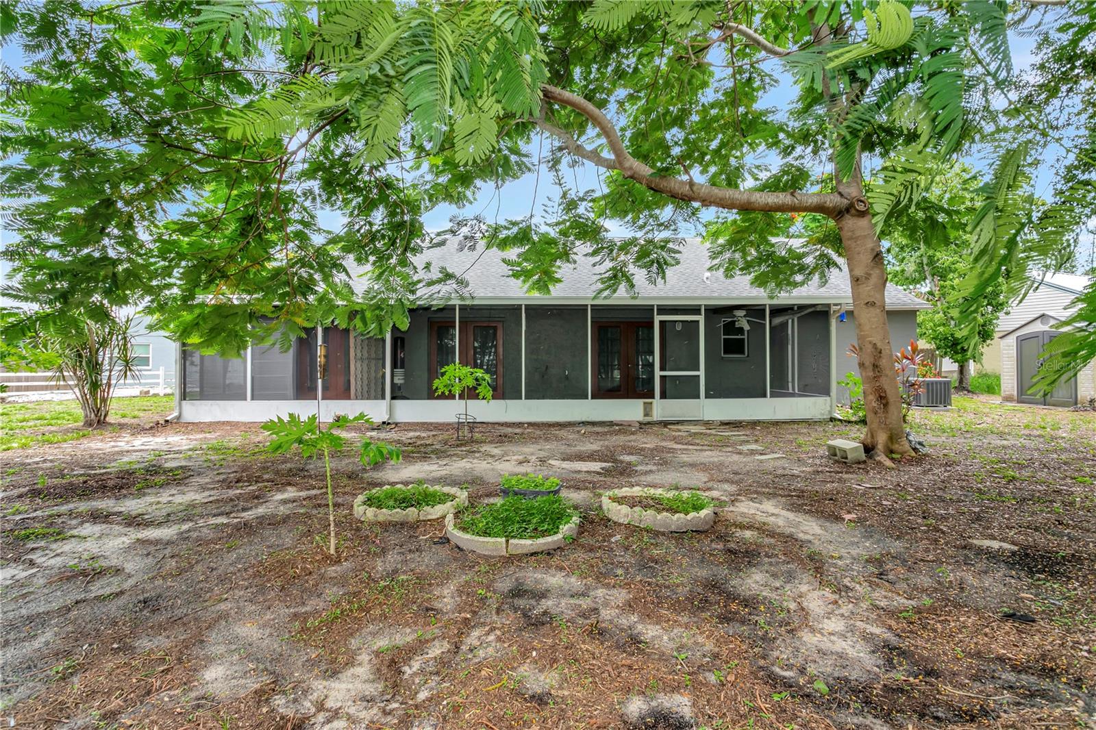 5680 25th Street, Bradenton, FL 34203