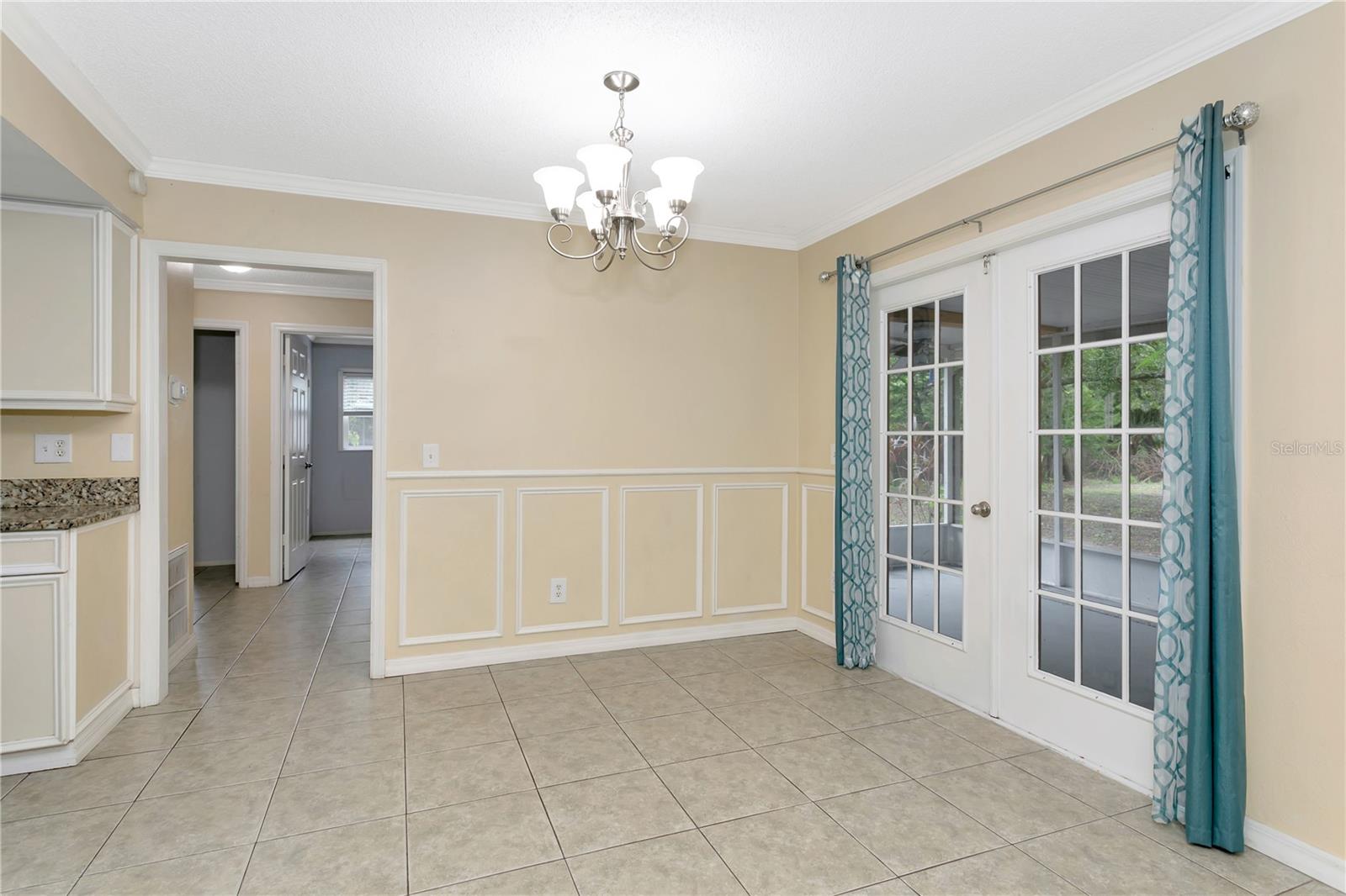 5680 25th Street, Bradenton, FL 34203