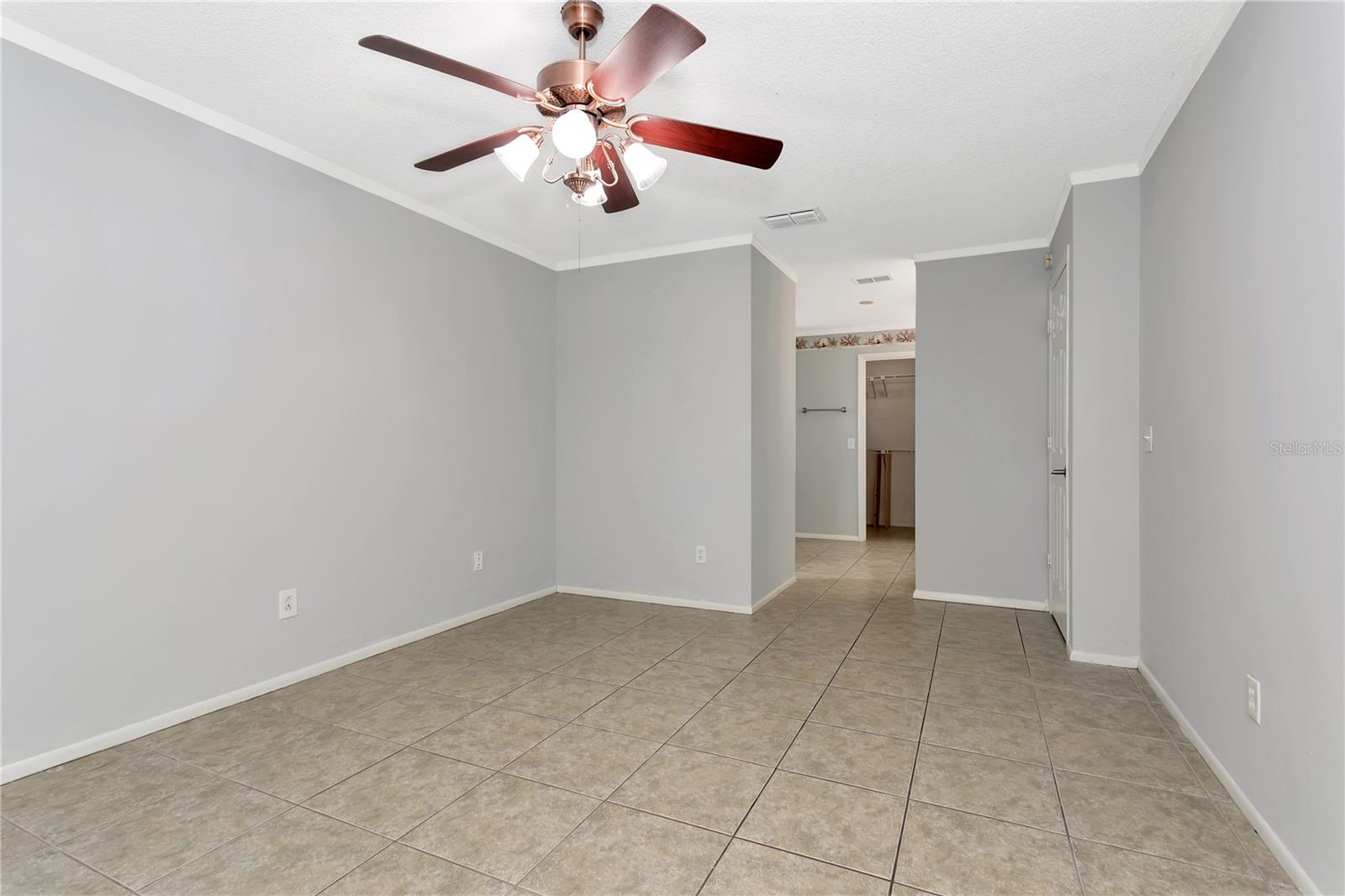 5680 25th Street, Bradenton, FL 34203