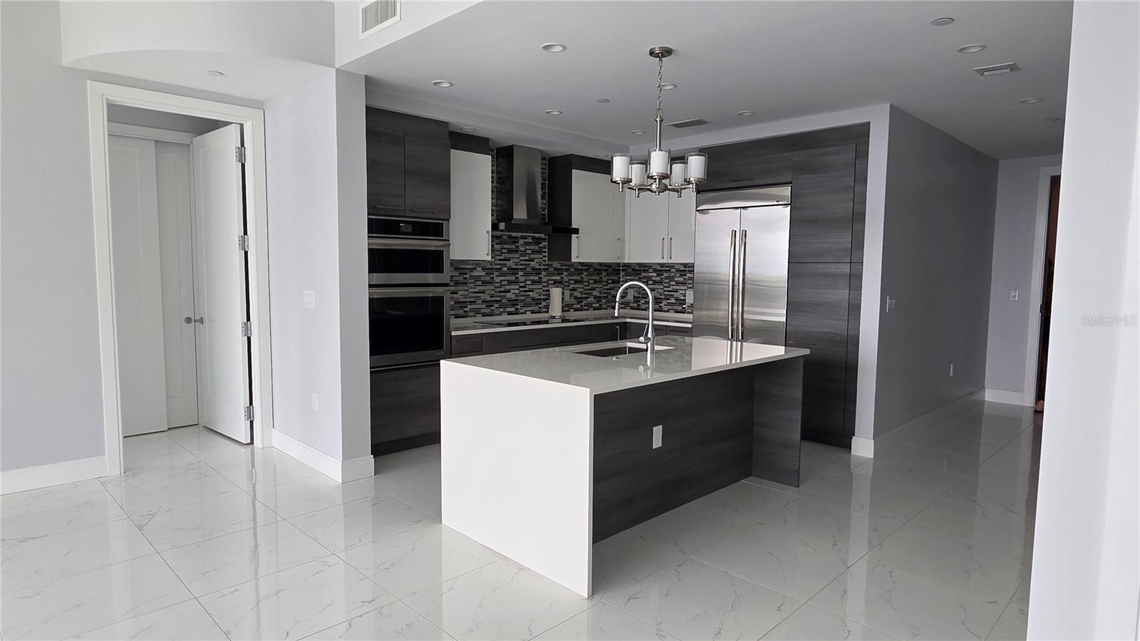 100 1st Unit 2406, St Petersburg, FL 33701
