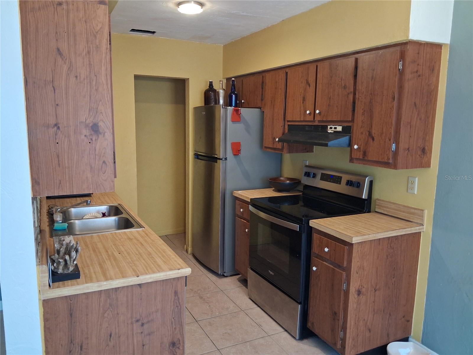 1977 69th, Gainesville, FL 32607