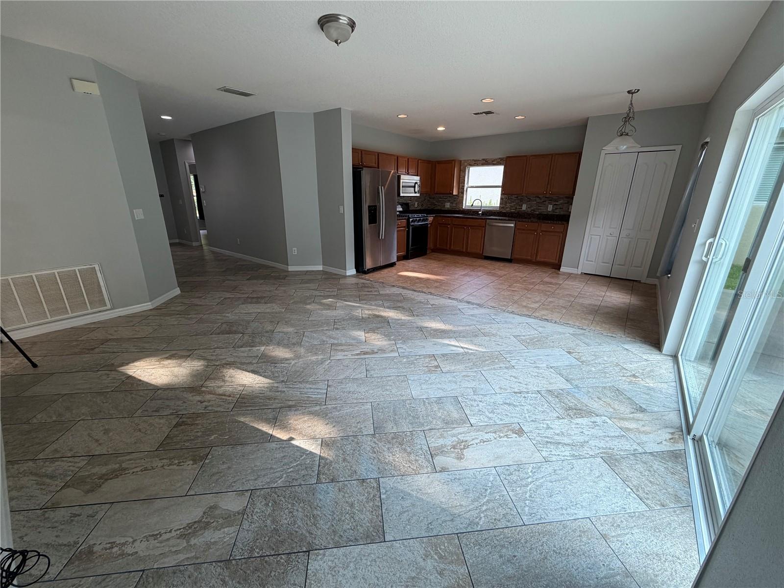 115 Gladesdown, Deland, FL 32724
