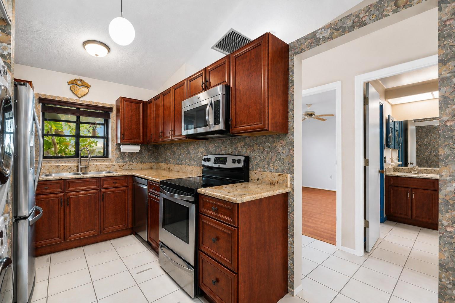 2927 63rd, Bradenton, FL 34209