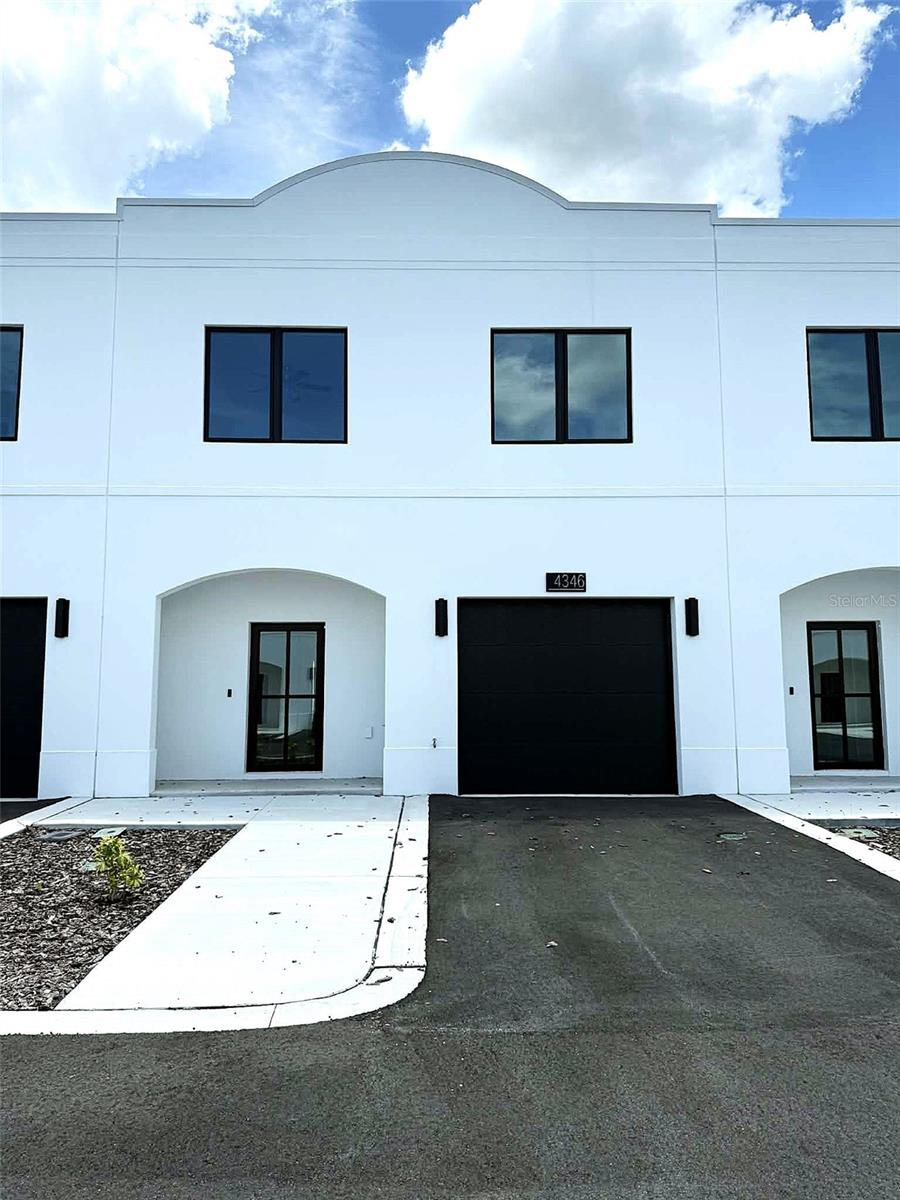 4346 Cambio Gardens, Tampa, FL 33610