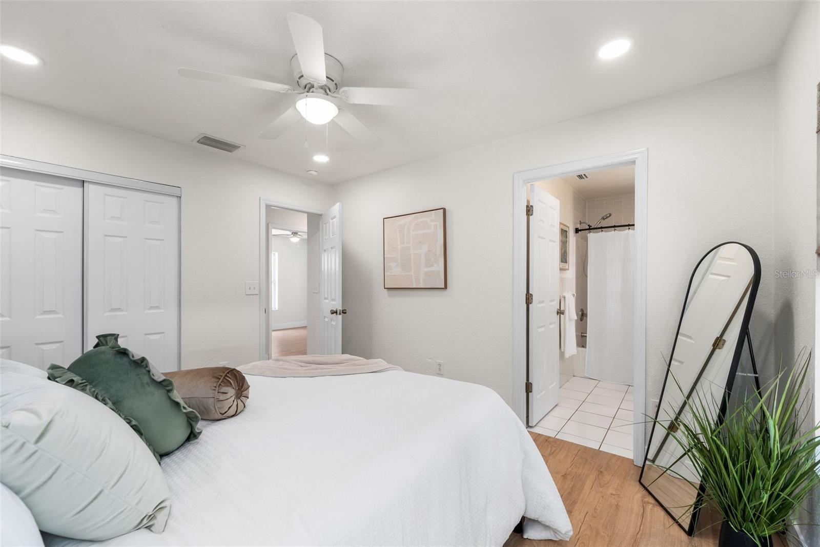 3177 9th, Gainesville, FL 32609