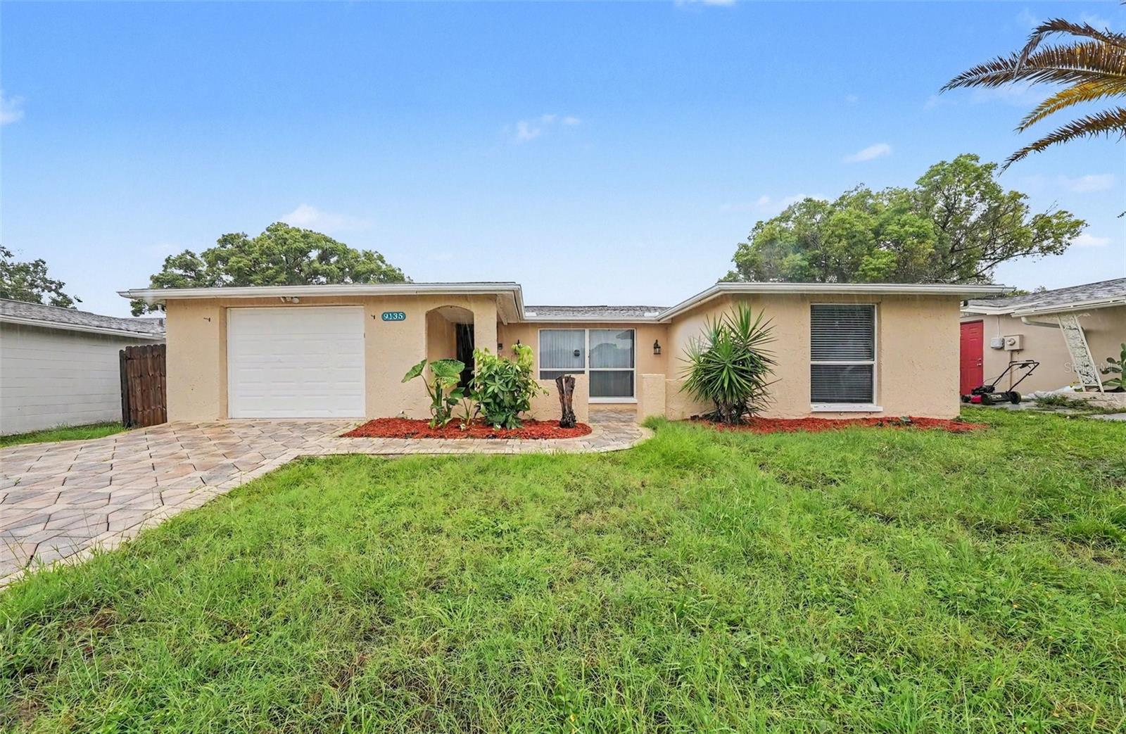 9135 Hunt Club, Port Richey, FL 34668