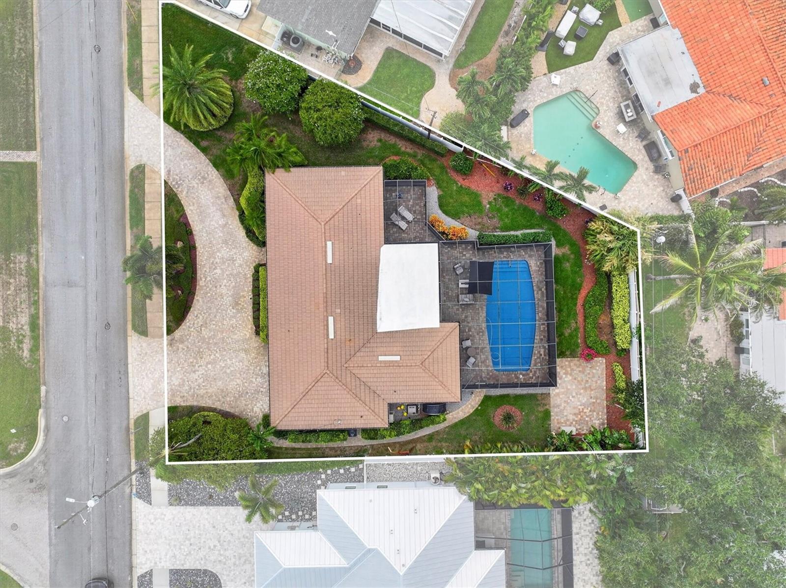 802 Osceola, Belleair, FL 33756