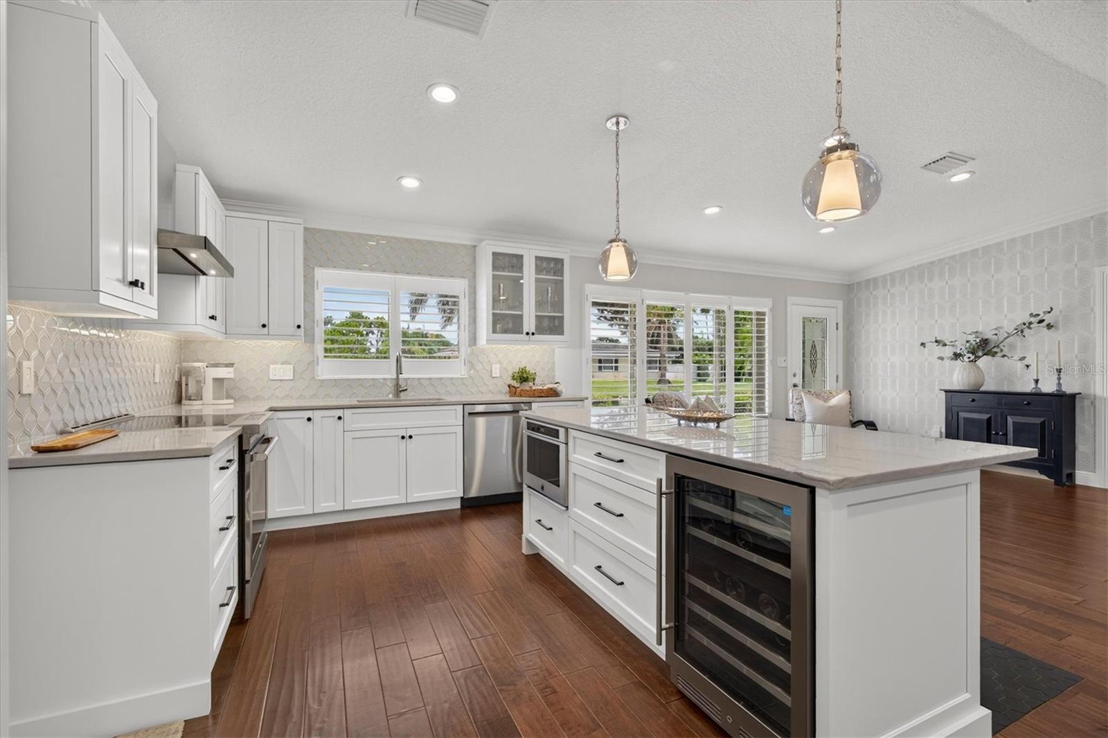802 Osceola, Belleair, FL 33756