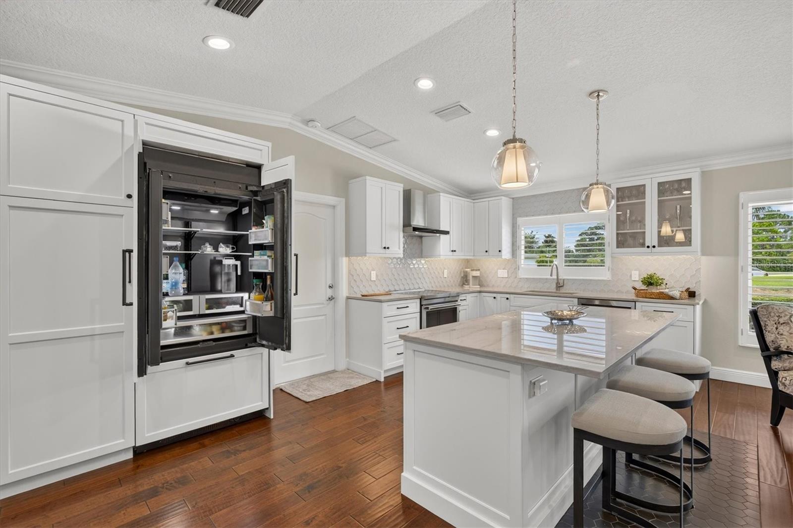 802 Osceola, Belleair, FL 33756