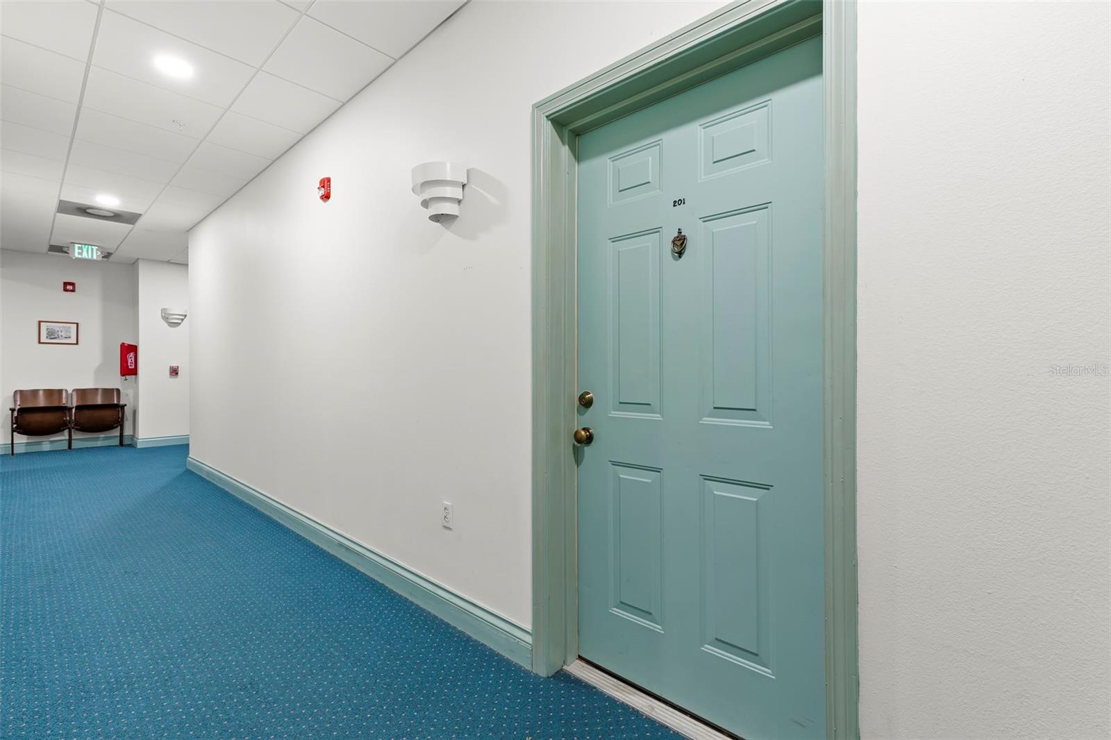 701 Mirror Lake Unit 201, St Petersburg, FL 33701