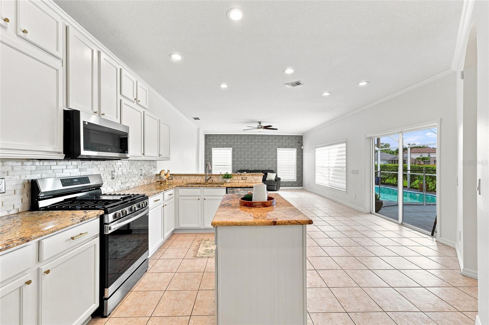 12018 Northumberland, Tampa, FL 33626