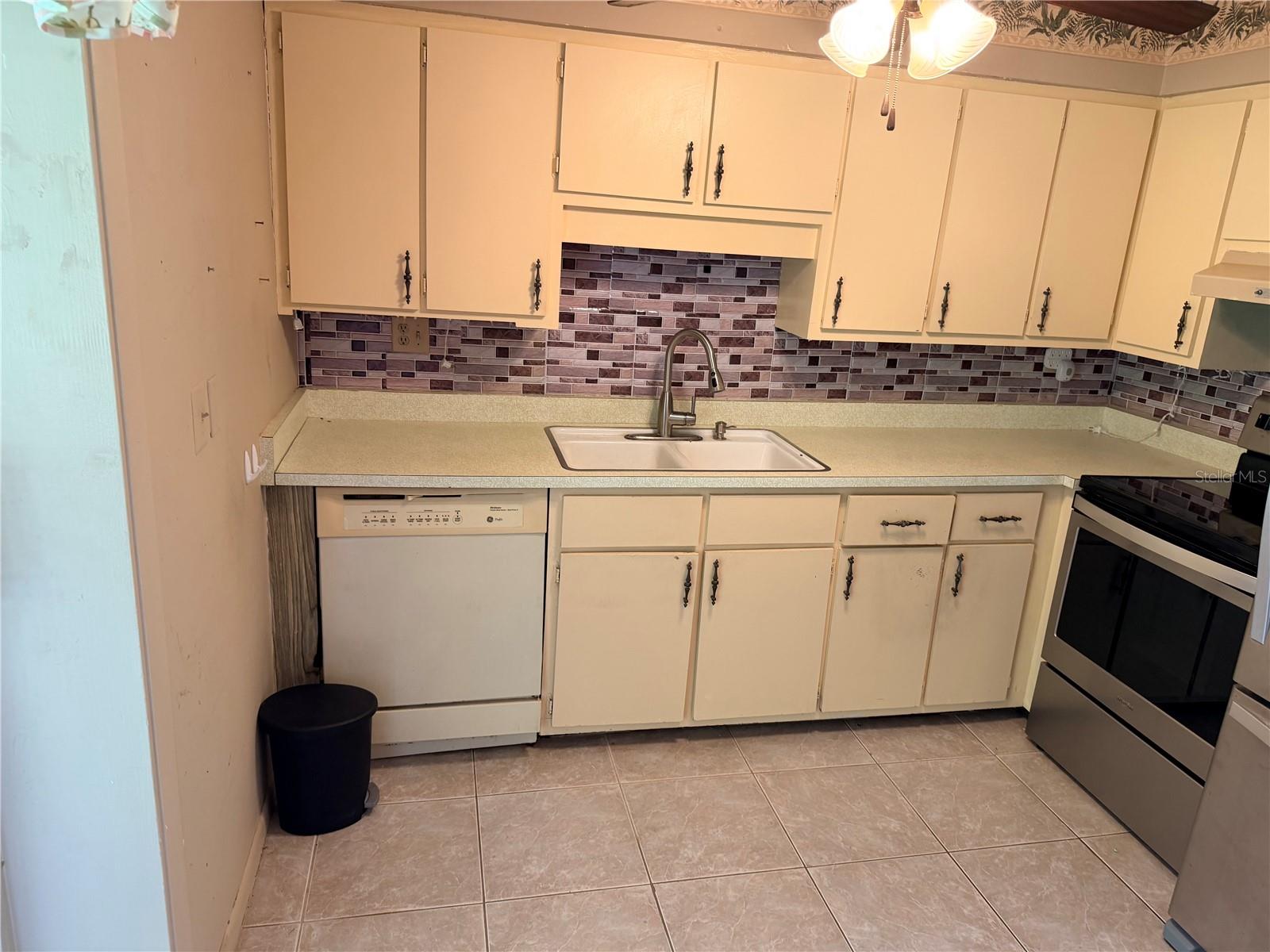 601 Indian Creek, Punta Gorda, FL 33982