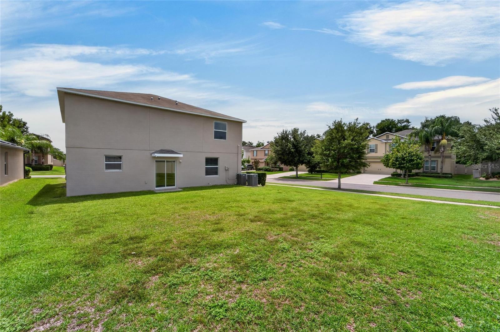 215 English Heritage, Dover, FL 33527