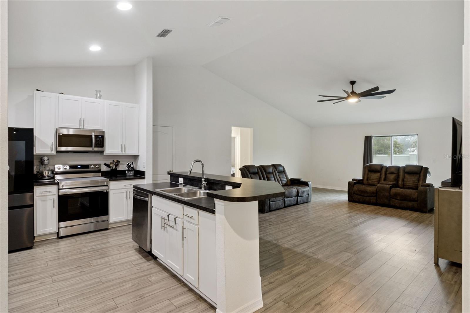 1041 Brooks, Winter Haven, FL 33880