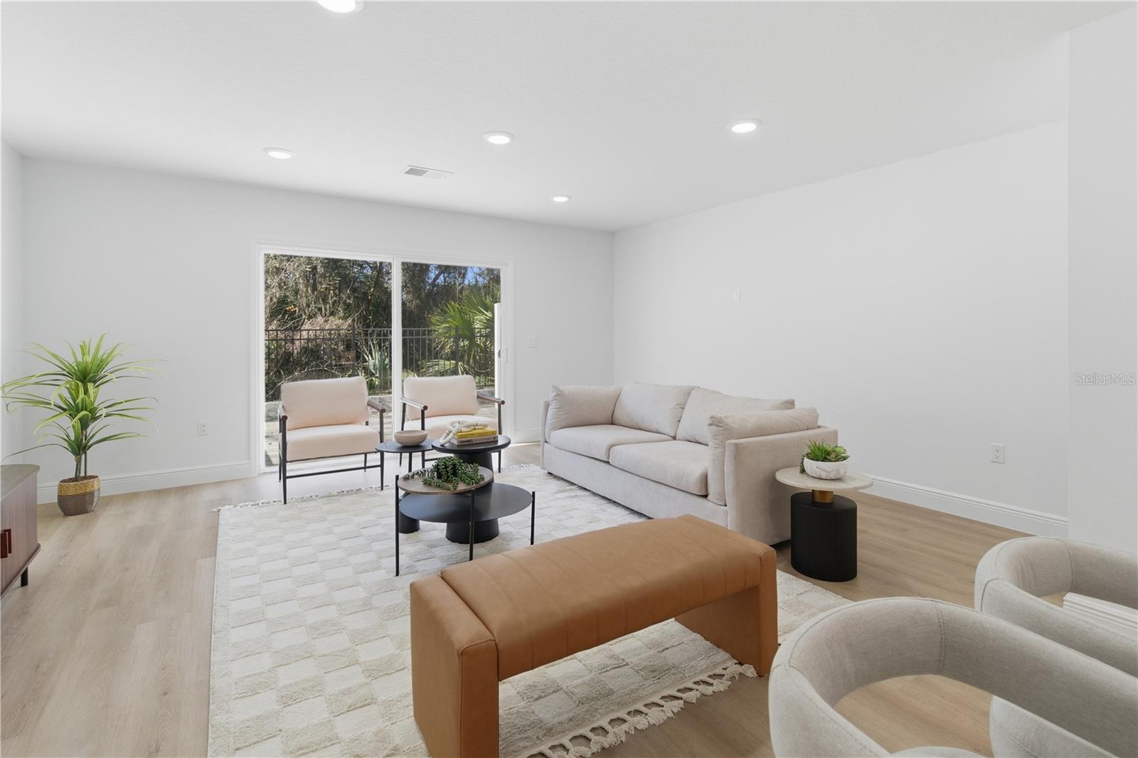 719 Clemson, Altamonte Springs, FL 32714