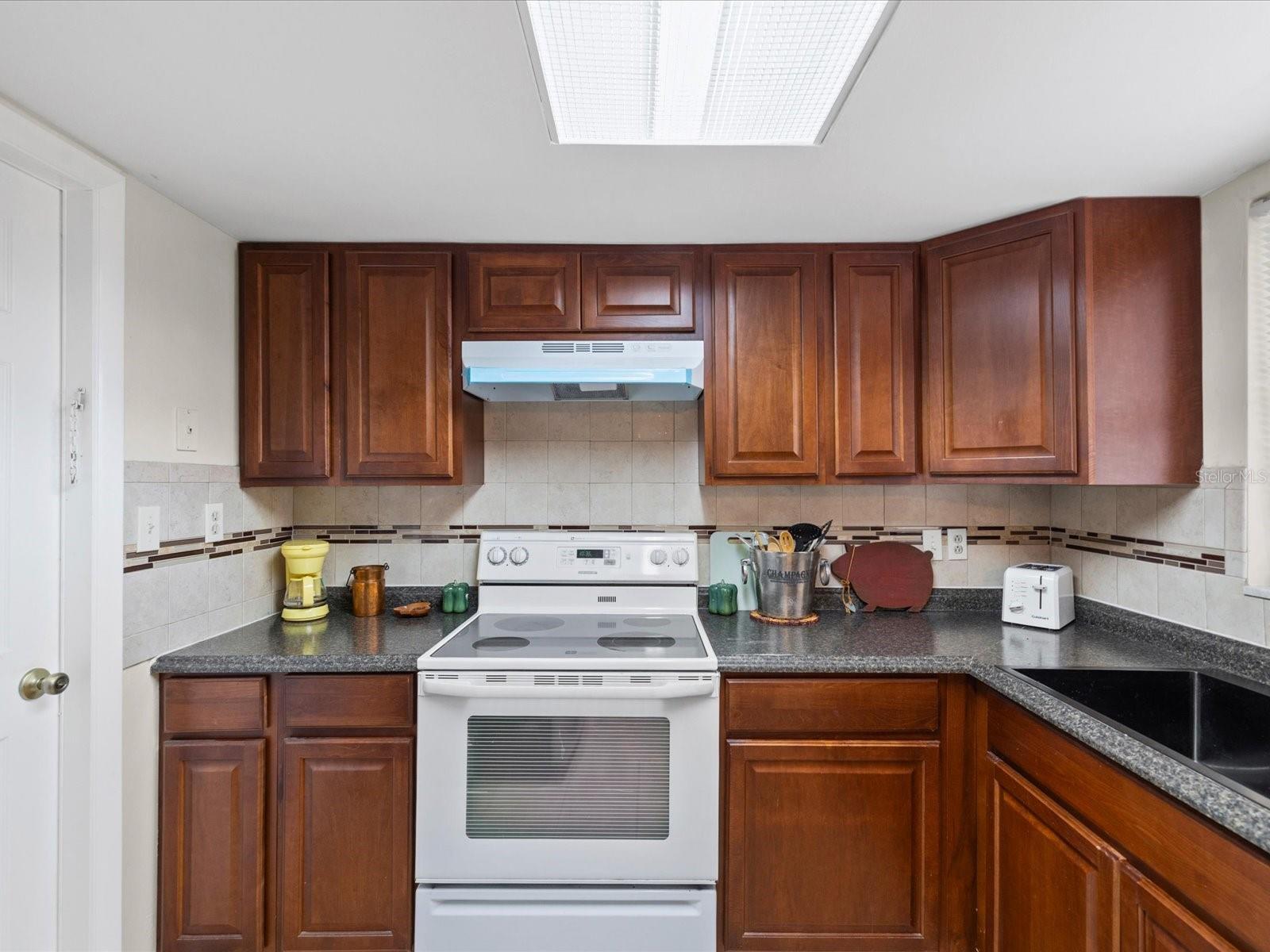 1023 Viking, Holiday, FL 34691