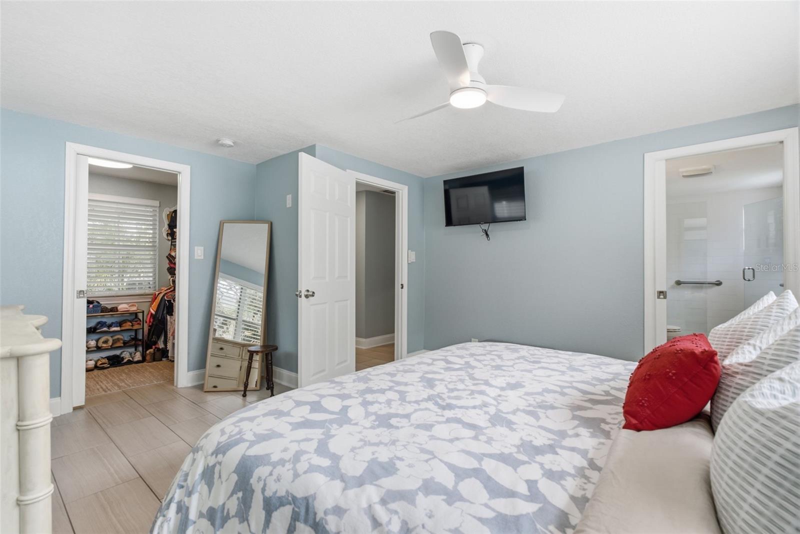 2918 Ellis, Tampa, FL 33611
