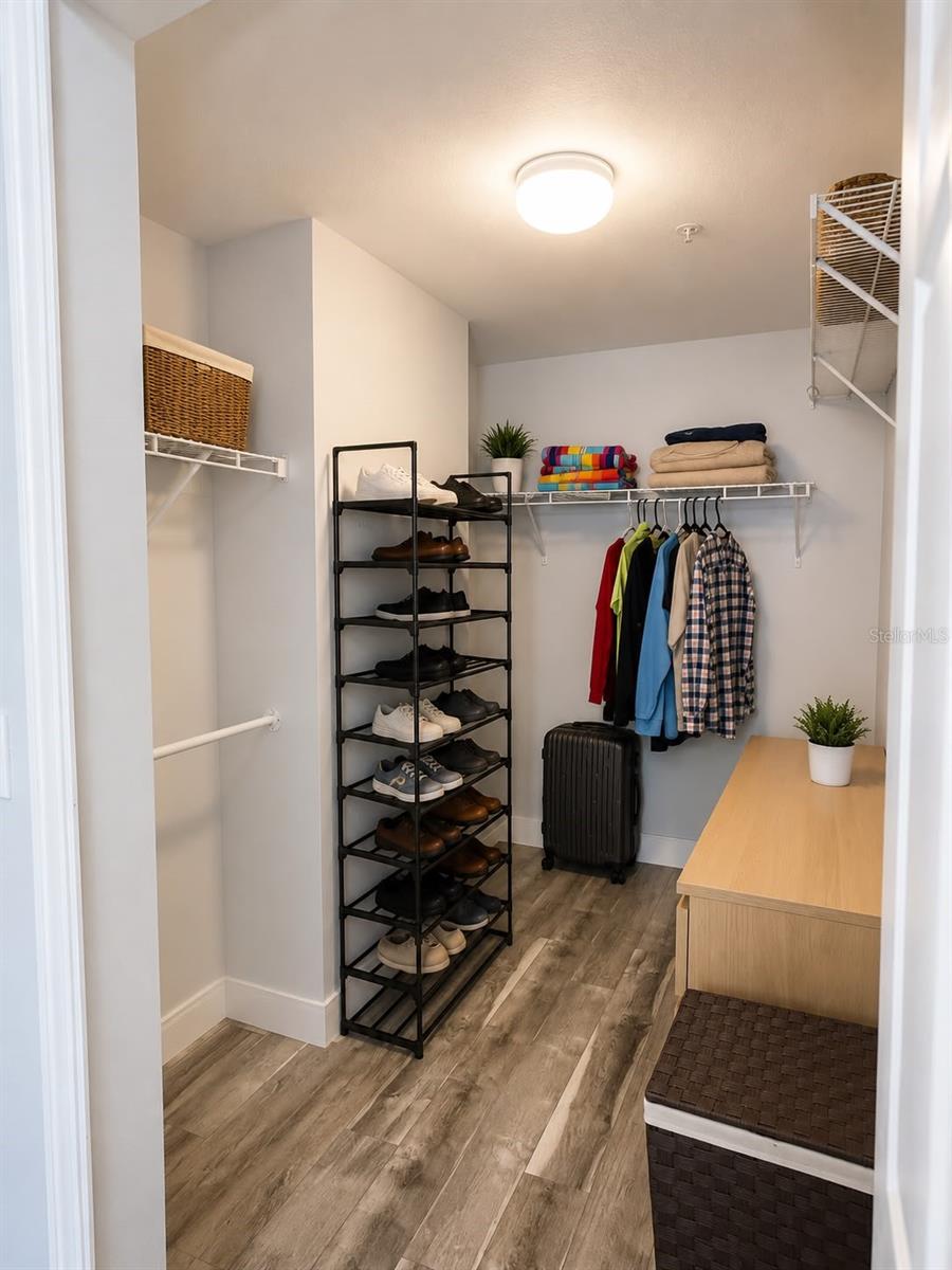 5463 Vineland Unit 5203, Orlando, FL 32811
