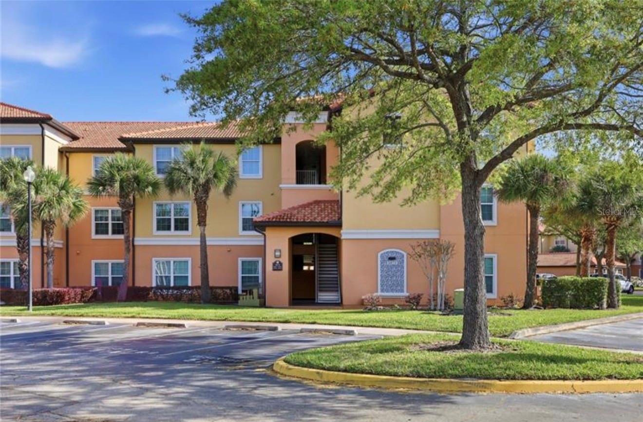 5463 Vineland Unit 5203, Orlando, FL 32811