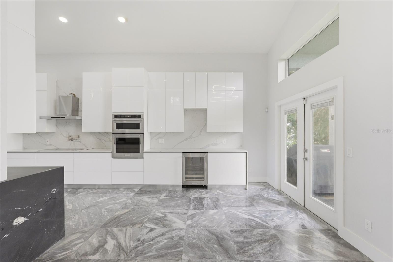 673 Lake Harbor, Orlando, FL 32809