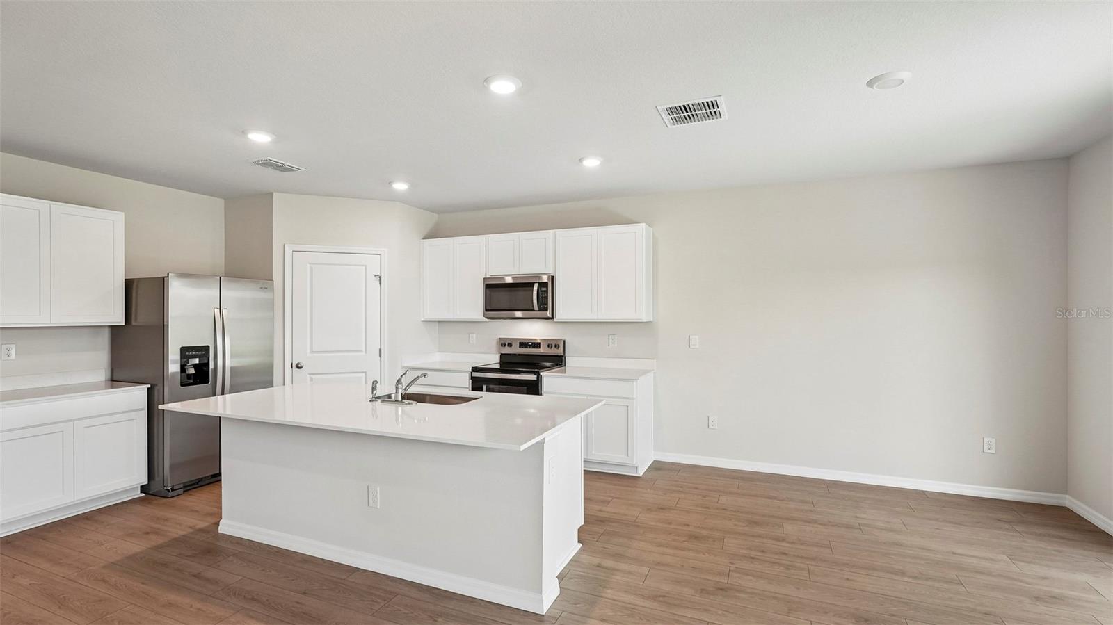 5423 Silver Moonlight, Palmetto, FL 34221
