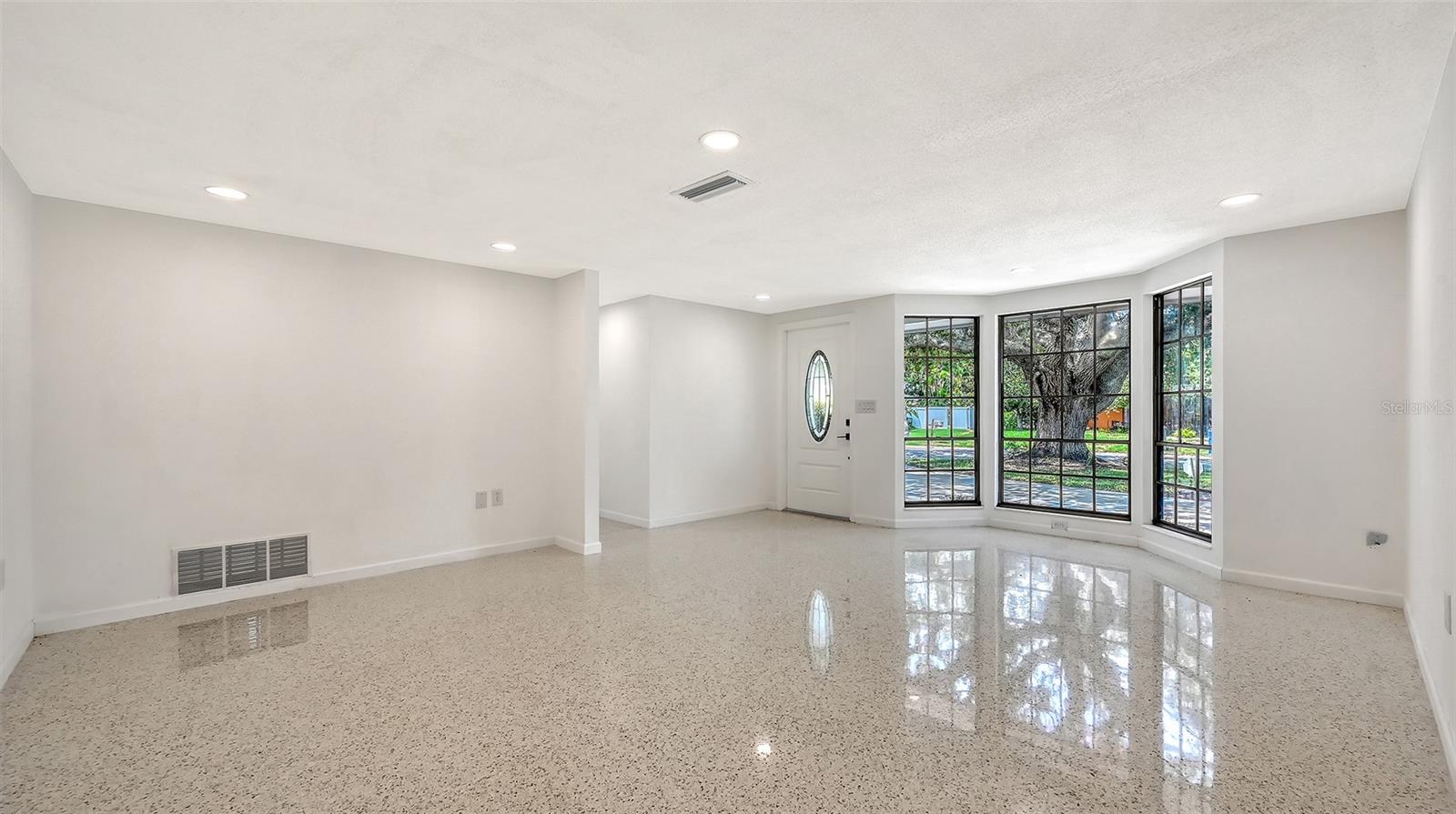 6711 Lockwood Ridge, Sarasota, FL 34231