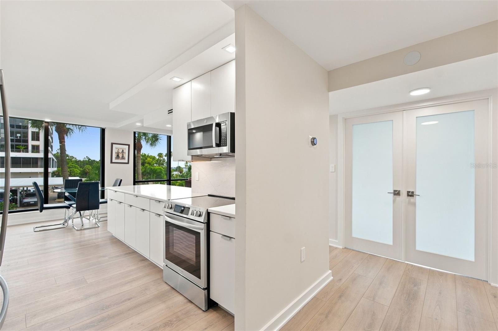 707 Gulfstream Unit 207, Sarasota, FL 34236