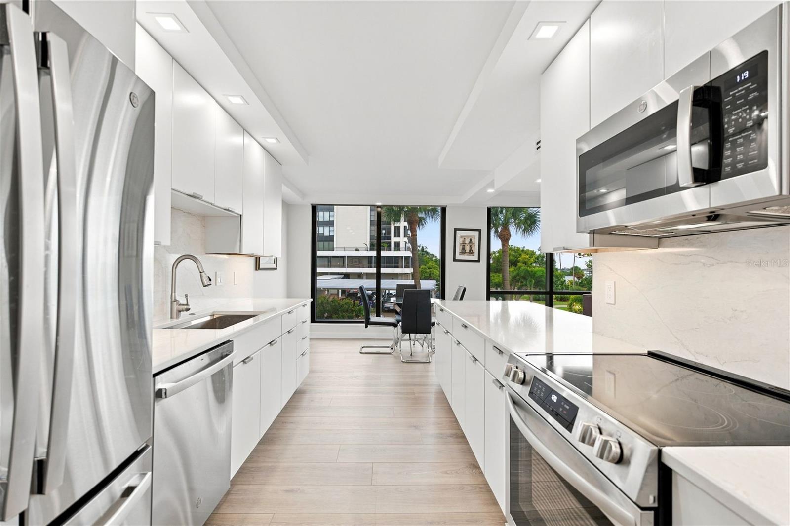 707 Gulfstream Unit 207, Sarasota, FL 34236