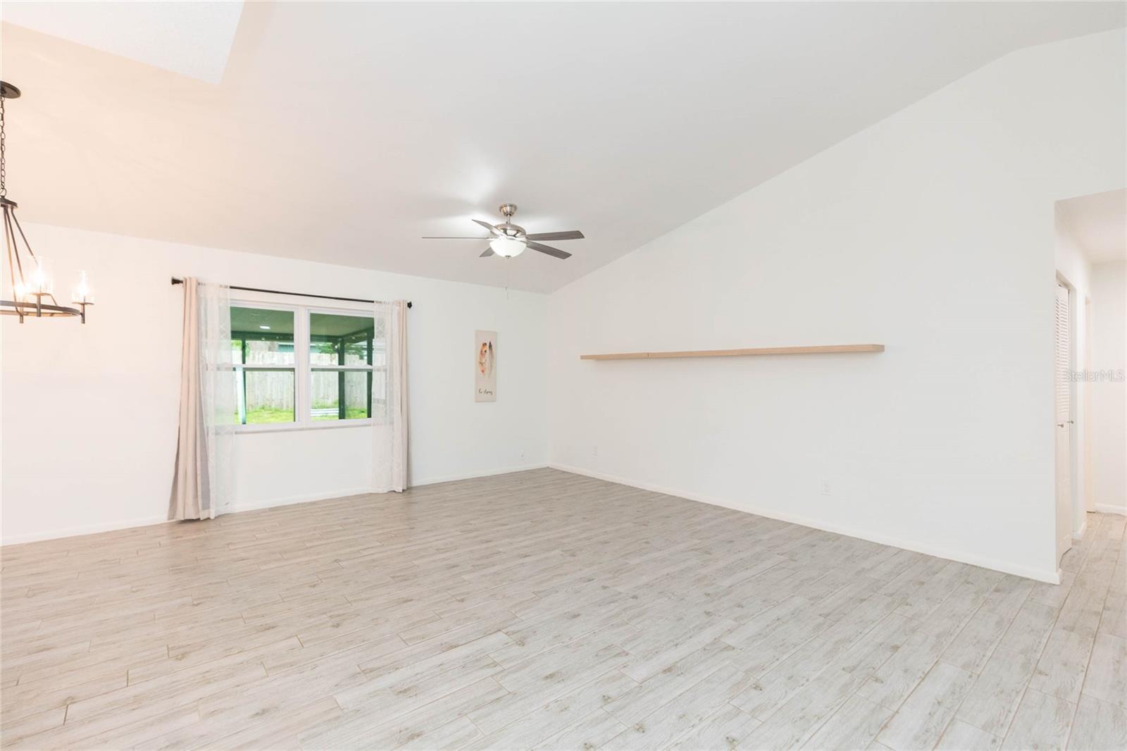 2705 Lakeville, Tampa, FL 33618
