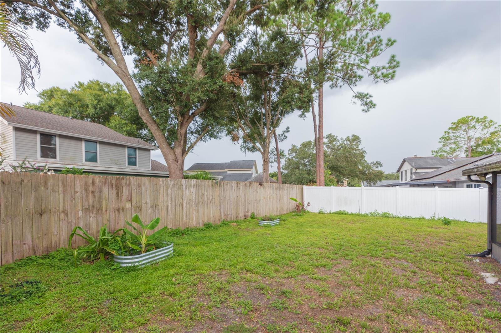2705 Lakeville, Tampa, FL 33618