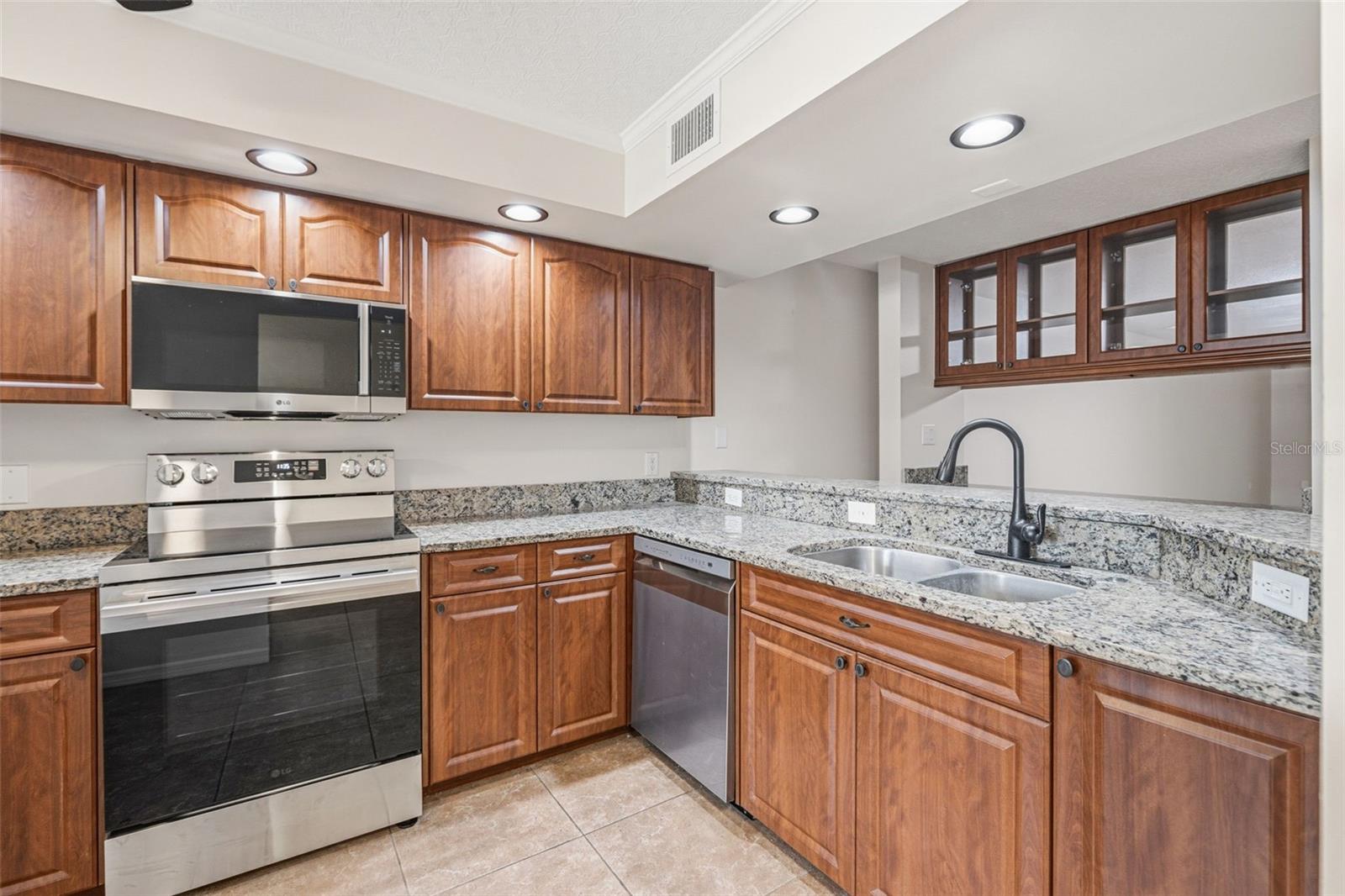 2533 Dolly Bay Unit 105, Palm Harbor, FL 34684